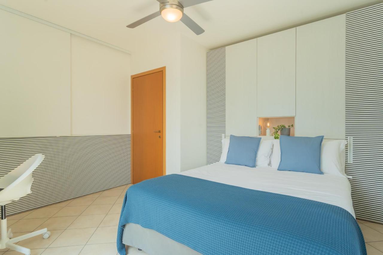 Blue Bliss Apartment By Rent All Como Colonno Exterior foto